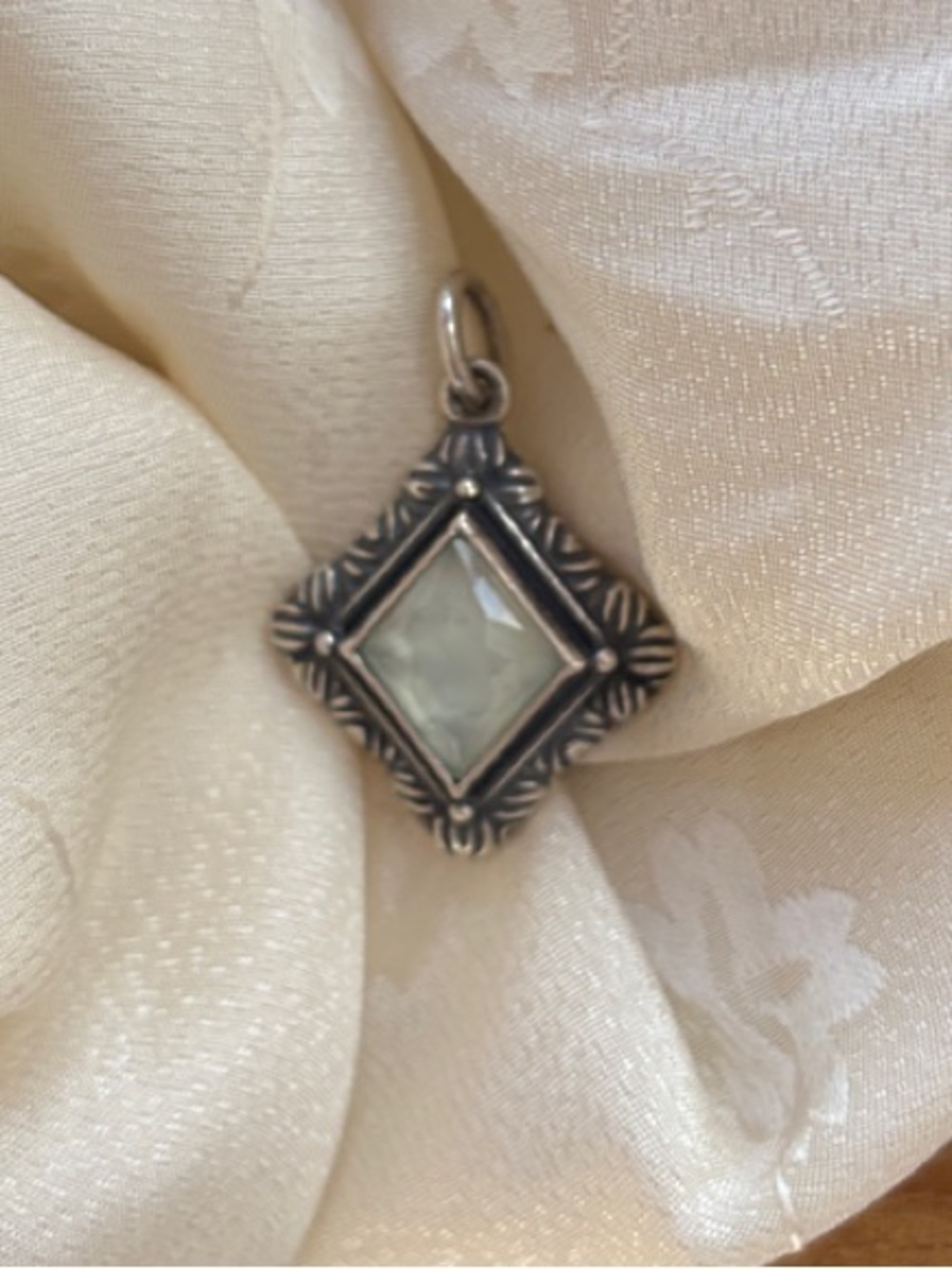RARE James Avery Heirloom Silver Pendant Prehnite/MOP Doublet pendant - Picture 3 of 3
